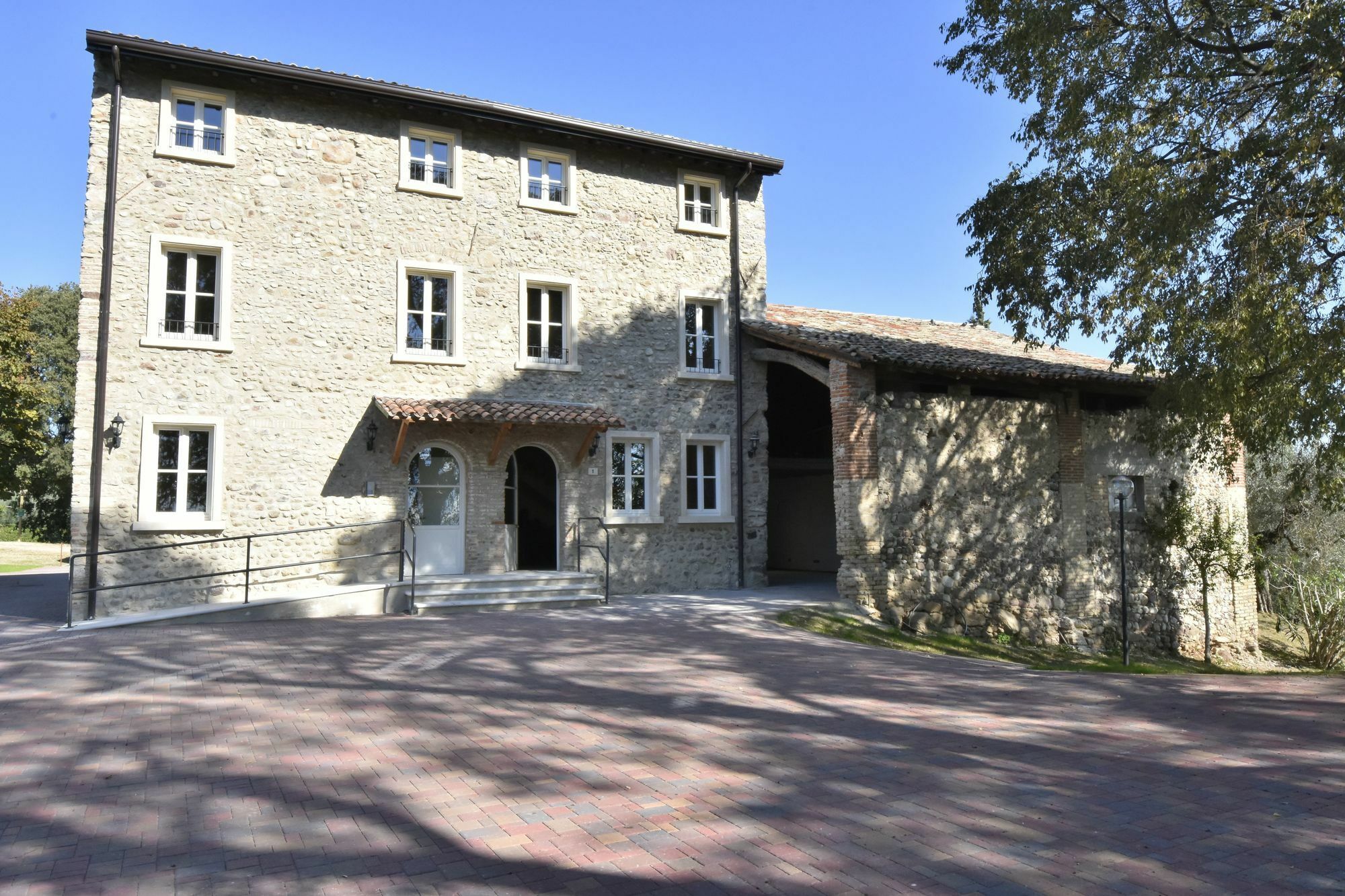 Hotel Le Palazzole Colà Esterno foto